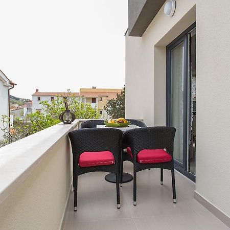 Apartments Memories Baska  Exterior photo