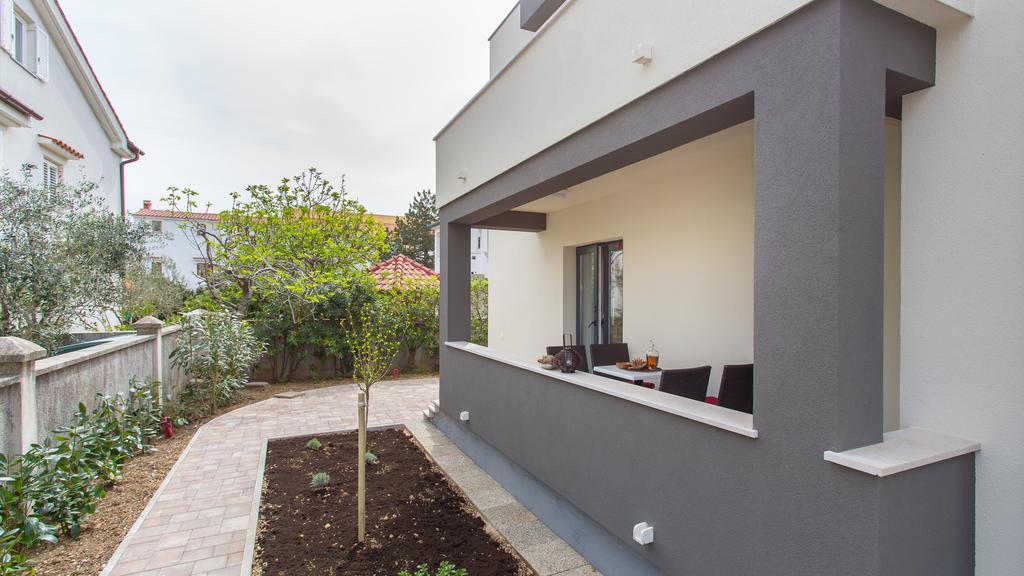 Apartments Memories Baska  Exterior photo