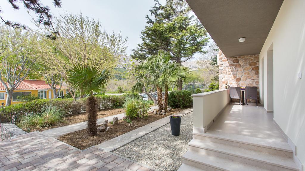 Apartments Memories Baska  Exterior photo